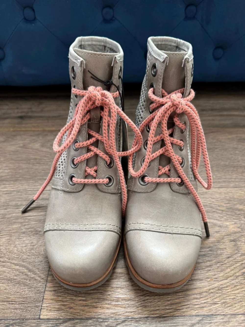 SOREL Women's Waterproof Gray Leather Lace-Up Ankle Bootie US 7 EU 38